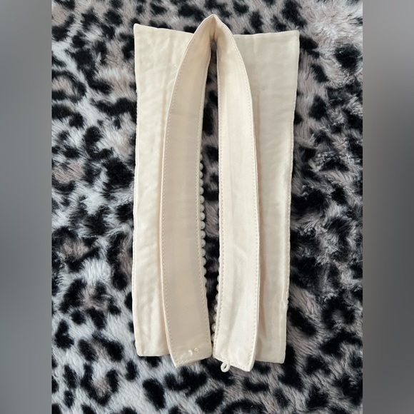 Bundle of 2 Faux Pearls and Rhinestones faux collars, NWOT, never worn - Picture 5 of 6